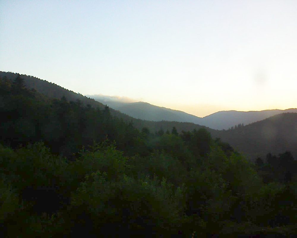 Le petit ballon vu depuis le Domaine Langmatt à Murbach le 27.06.2018 à 05:45 Le petit ballon (Alsace, Vosges) le 27.06.2018 à 05:45
