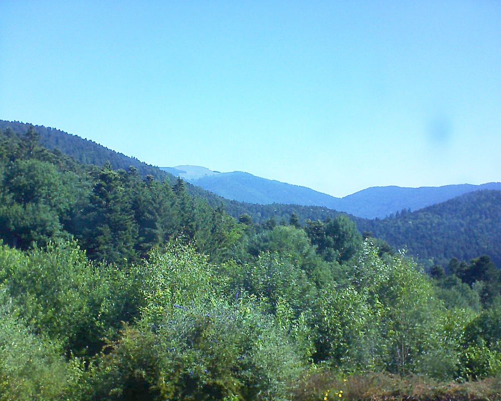 Le petit ballon vu depuis le Domaine Langmatt à Murbach le 27.06.2018 à 10:00 Le petit ballon (Alsace, Vosges) le 27.06.2018 à 10:00