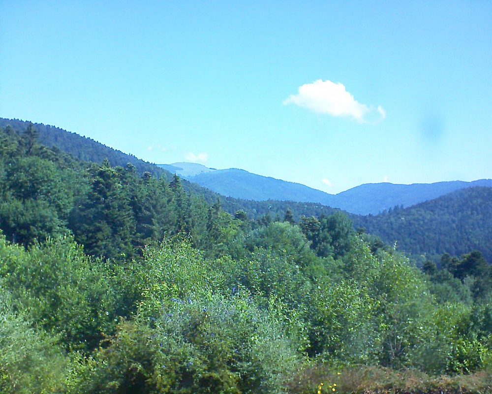 Le petit ballon vu depuis le Domaine Langmatt à Murbach le 27.06.2018 à 10:45 Le petit ballon (Alsace, Vosges) le 27.06.2018 à 10:45