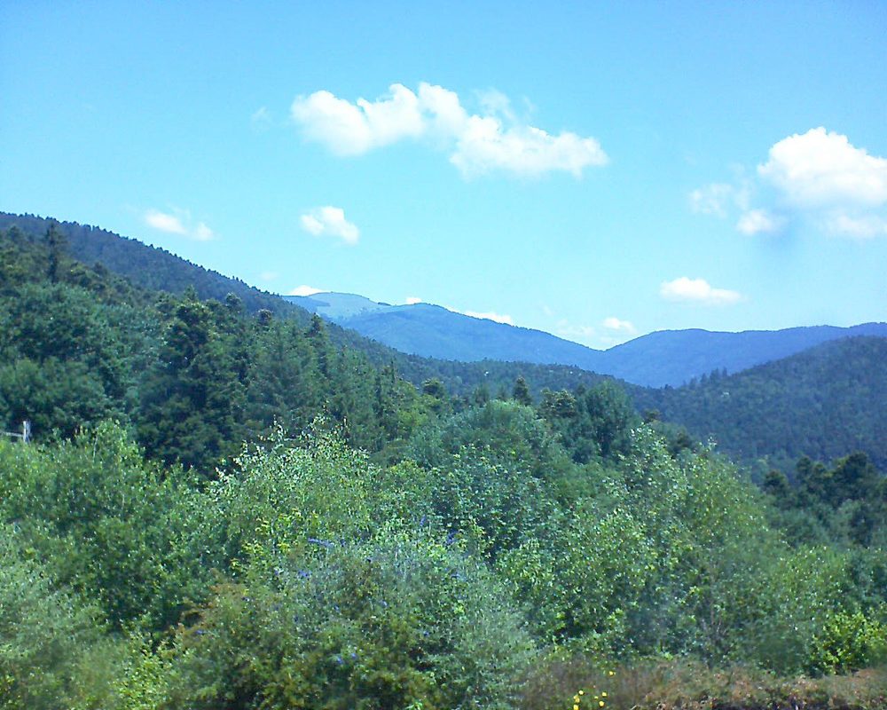 Le petit ballon vu depuis le Domaine Langmatt à Murbach le 27.06.2018 à 12:30 Le petit ballon (Alsace, Vosges) le 27.06.2018 à 12:30