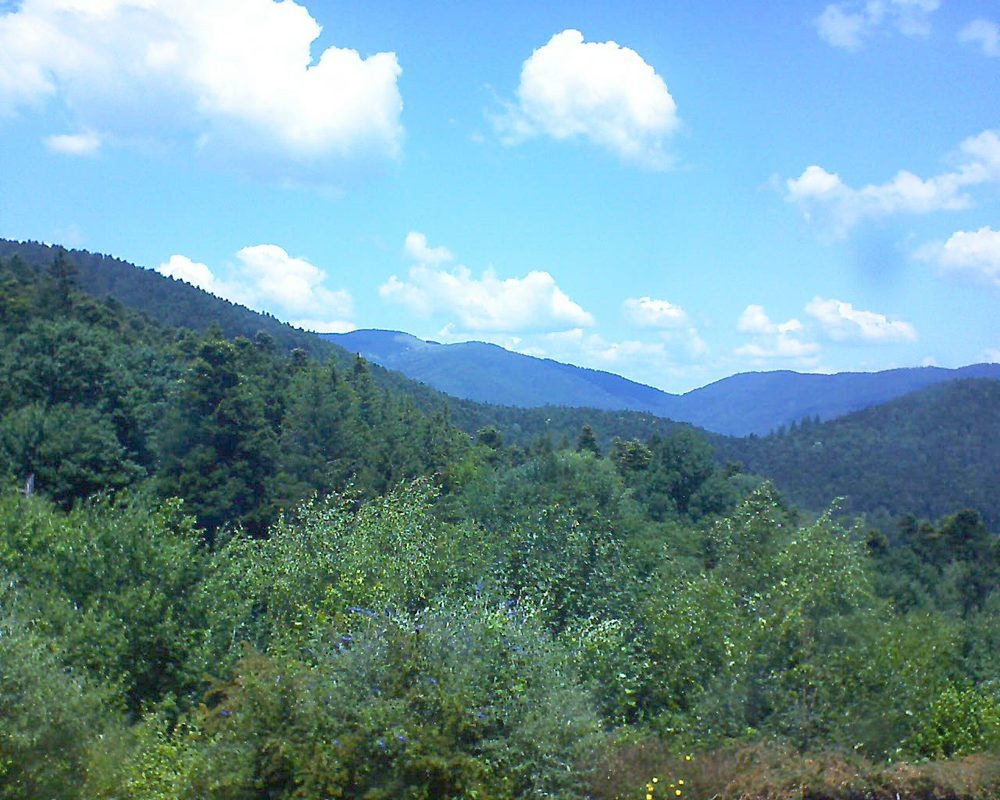 Le petit ballon vu depuis le Domaine Langmatt à Murbach le 27.06.2018 à 13:30 Le petit ballon (Alsace, Vosges) le 27.06.2018 à 13:30