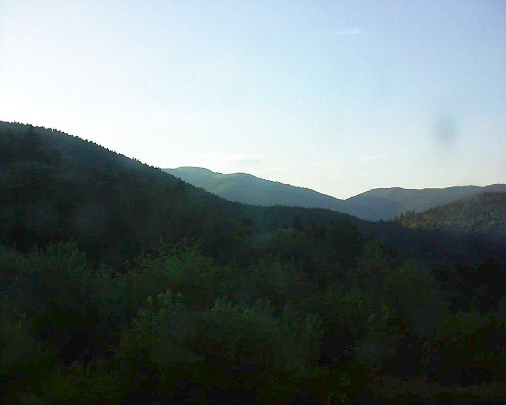 Le petit ballon vu depuis le Domaine Langmatt à Murbach le 27.06.2018 à 20:15 Le petit ballon (Alsace, Vosges) le 27.06.2018 à 20:15