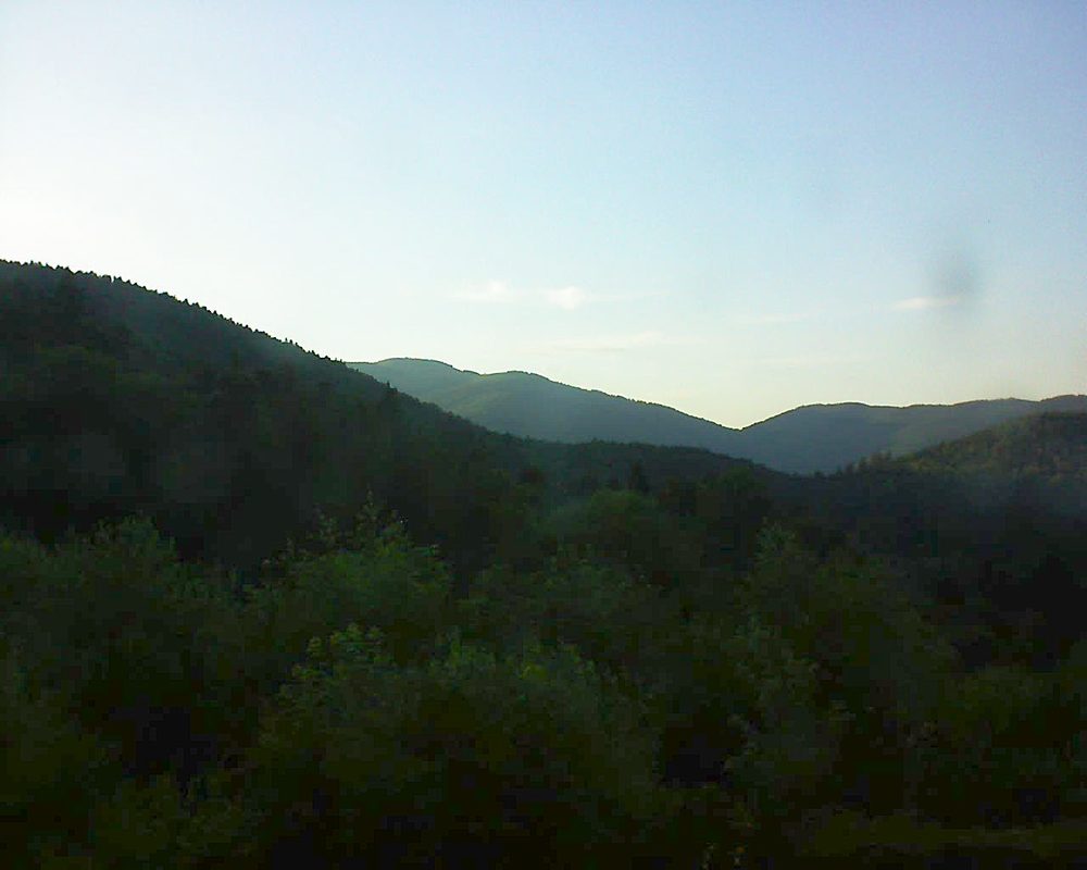 Le petit ballon vu depuis le Domaine Langmatt à Murbach le 27.06.2018 à 20:30 Le petit ballon (Alsace, Vosges) le 27.06.2018 à 20:30