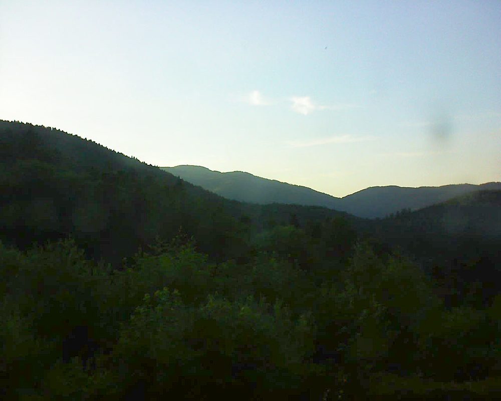 Le petit ballon vu depuis le Domaine Langmatt à Murbach le 27.06.2018 à 20:45 Le petit ballon (Alsace, Vosges) le 27.06.2018 à 20:45