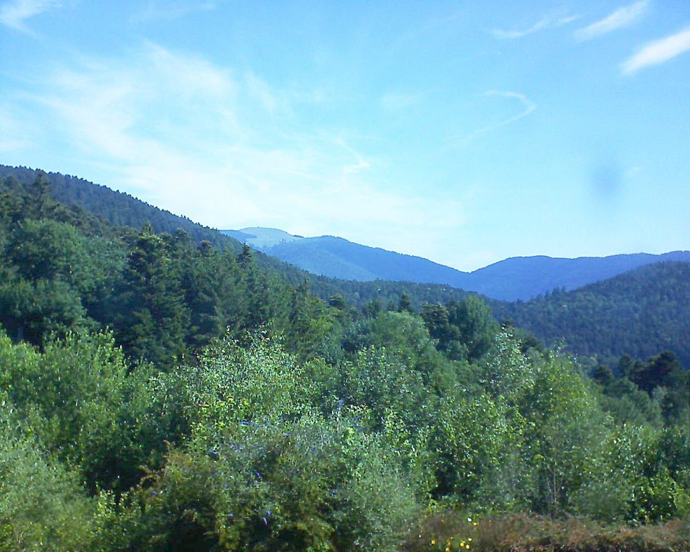 Le petit ballon vu depuis le Domaine Langmatt à Murbach le 28.06.2018 à 10:00 Le petit ballon (Alsace, Vosges) le 28.06.2018 à 10:00