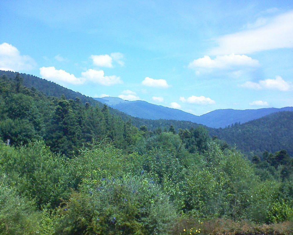 Le petit ballon vu depuis le Domaine Langmatt à Murbach le 28.06.2018 à 12:00 Le petit ballon (Alsace, Vosges) le 28.06.2018 à 12:00