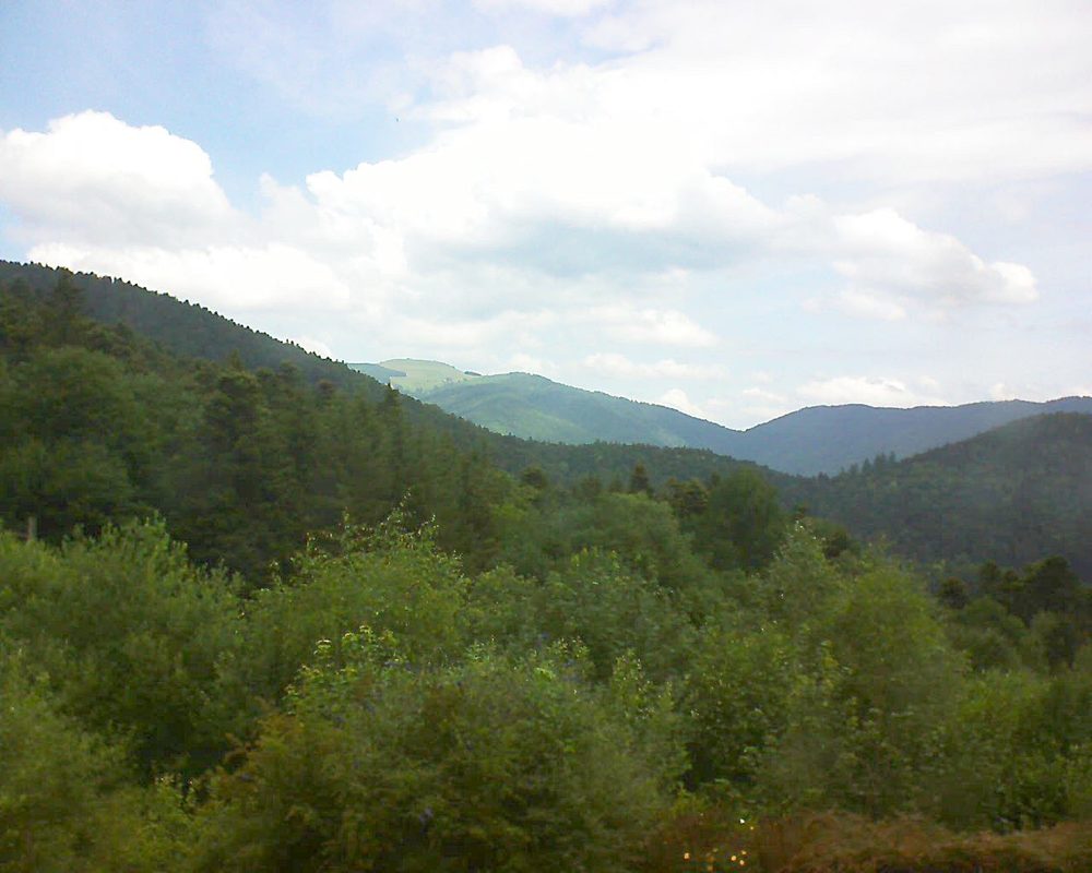 Le petit ballon vu depuis le Domaine Langmatt à Murbach le 28.06.2018 à 12:30 Le petit ballon (Alsace, Vosges) le 28.06.2018 à 12:30
