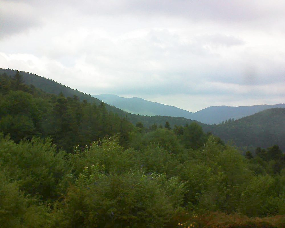 Le petit ballon vu depuis le Domaine Langmatt à Murbach le 29.06.2018 à 12:15 Le petit ballon (Alsace, Vosges) le 29.06.2018 à 12:15