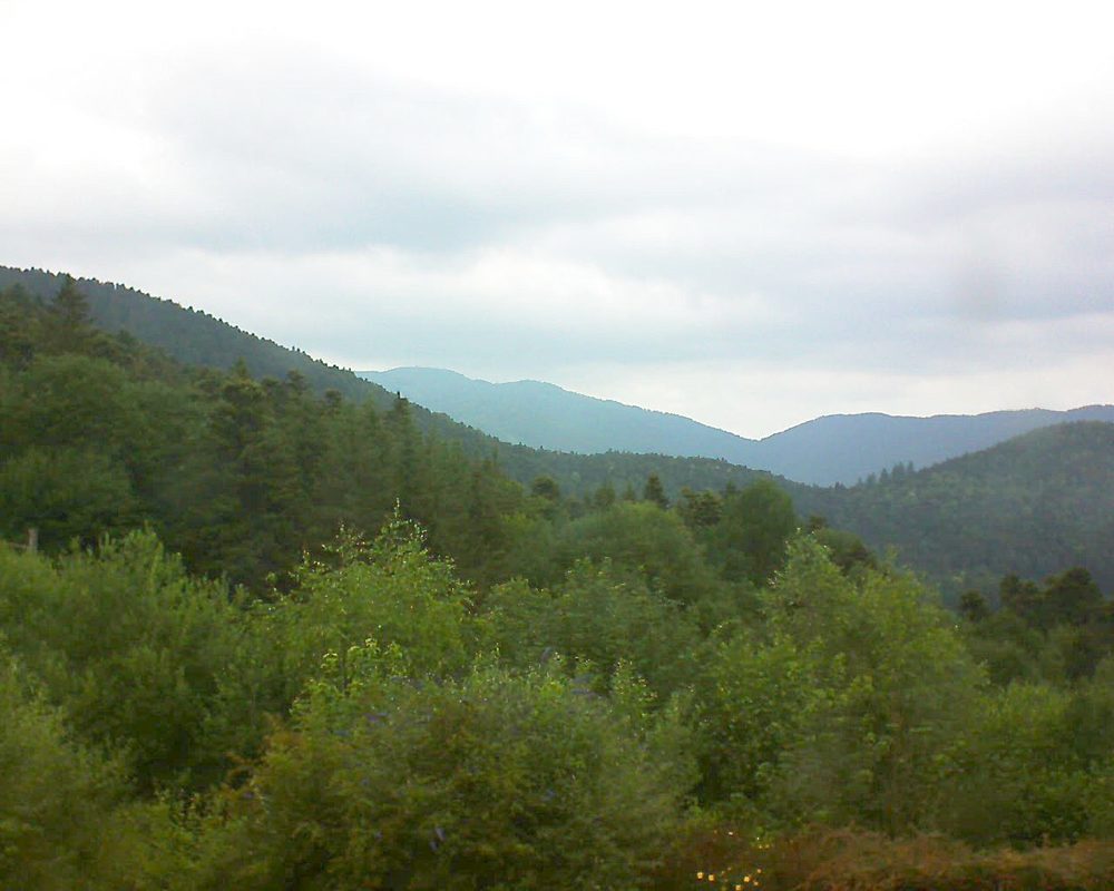 Le petit ballon vu depuis le Domaine Langmatt à Murbach le 29.06.2018 à 12:45 Le petit ballon (Alsace, Vosges) le 29.06.2018 à 12:45