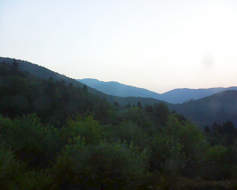 Le petit ballon vu depuis le Domaine Langmatt à Murbach le 30.06.2018 à 05:30 Le petit ballon (Alsace, Vosges) le 30.06.2018 à 05:30