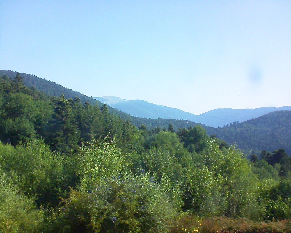Le petit ballon vu depuis le Domaine Langmatt à Murbach le 30.06.2018 à 09:15 Le petit ballon (Alsace, Vosges) le 30.06.2018 à 09:15