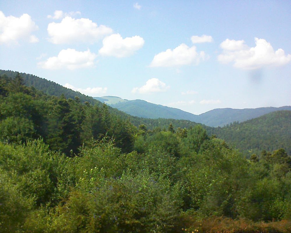 Le petit ballon vu depuis le Domaine Langmatt à Murbach le 30.06.2018 à 16:15 Le petit ballon (Alsace, Vosges) le 30.06.2018 à 16:15