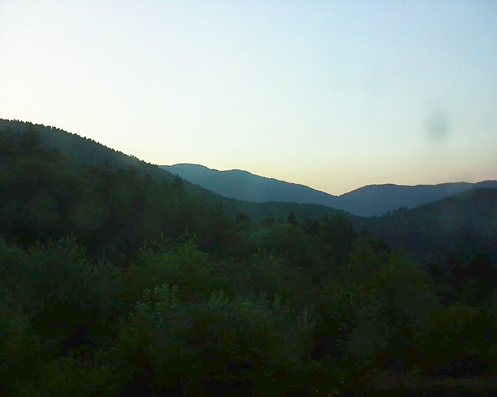 Le petit ballon vu depuis le Domaine Langmatt à Murbach le 30.06.2018 à 21:15 Le petit ballon (Alsace, Vosges) le 30.06.2018 à 21:15