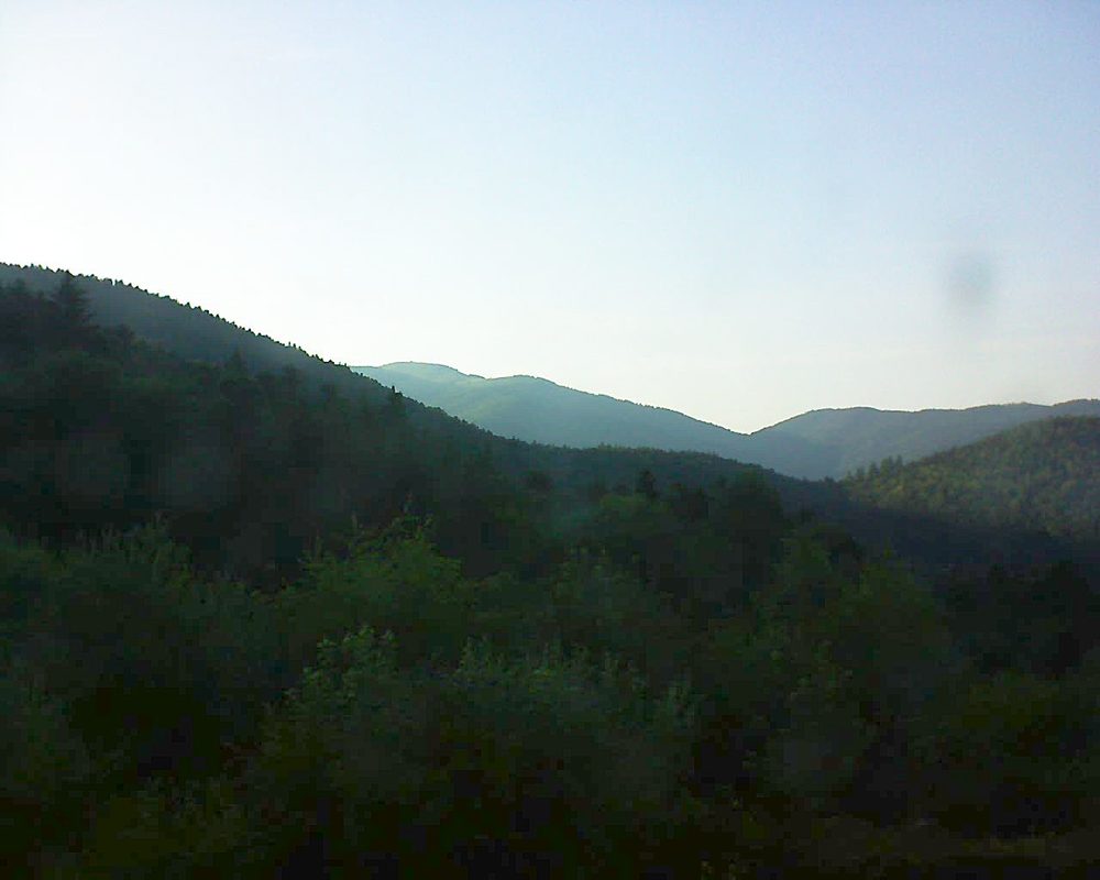 Le petit ballon vu depuis le Domaine Langmatt à Murbach le 01.07.2018 à 20:00 Le petit ballon (Alsace, Vosges) le 01.07.2018 à 20:00