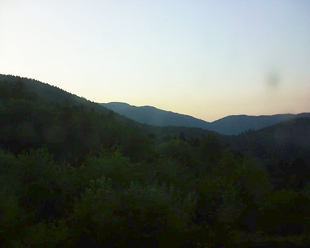 Le petit ballon vu depuis le Domaine Langmatt à Murbach le 01.07.2018 à 21:15 Le petit ballon (Alsace, Vosges) le 01.07.2018 à 21:15