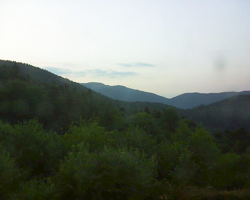 Le petit ballon vu depuis le Domaine Langmatt à Murbach le 02.07.2018 à 21:15 Le petit ballon (Alsace, Vosges) le 02.07.2018 à 21:15