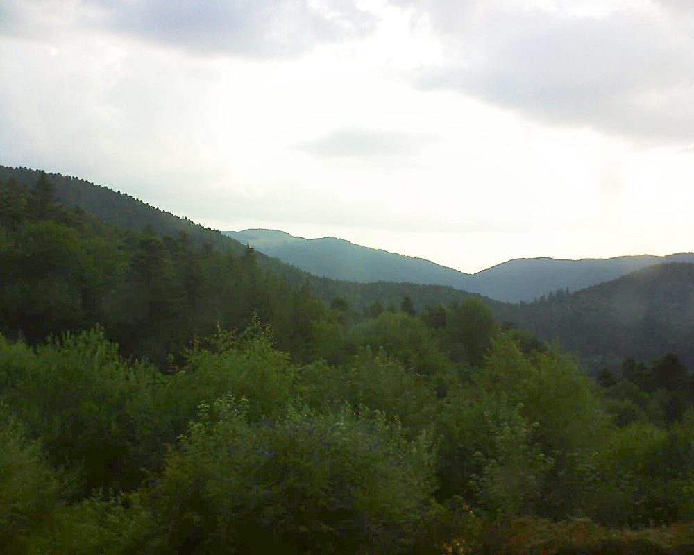 Le petit ballon vu depuis le Domaine Langmatt à Murbach le 03.07.2018 à 06:30 Le petit ballon (Alsace, Vosges) le 03.07.2018 à 06:30