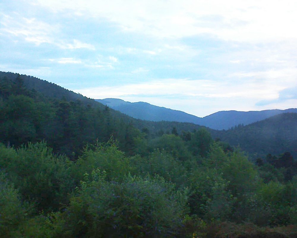 Le petit ballon vu depuis le Domaine Langmatt à Murbach le 04.07.2018 à 05:45 Le petit ballon (Alsace, Vosges) le 04.07.2018 à 05:45