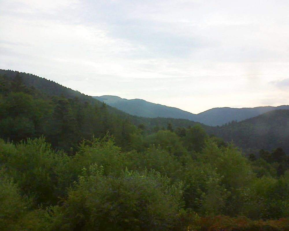 Le petit ballon vu depuis le Domaine Langmatt à Murbach le 04.07.2018 à 06:15 Le petit ballon (Alsace, Vosges) le 04.07.2018 à 06:15