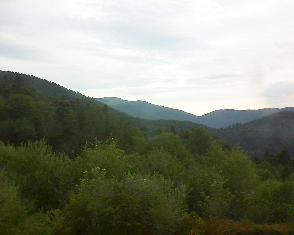Le petit ballon vu depuis le Domaine Langmatt à Murbach le 04.07.2018 à 06:30 Le petit ballon (Alsace, Vosges) le 04.07.2018 à 06:30