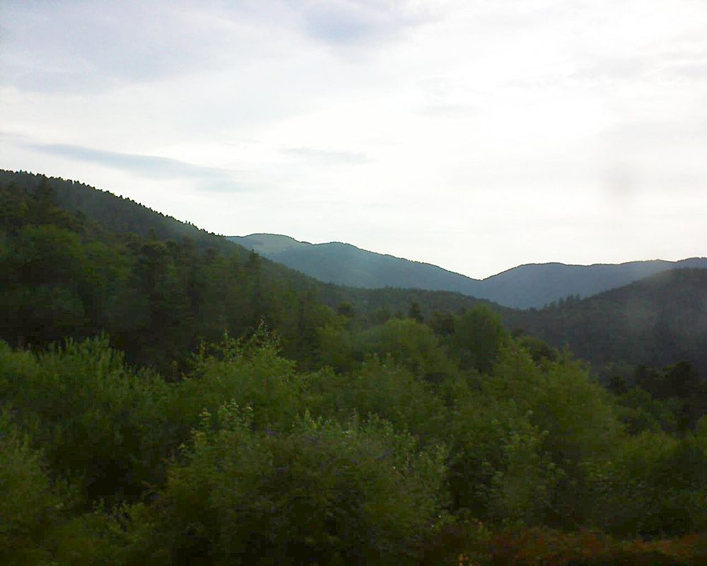 Le petit ballon vu depuis le Domaine Langmatt à Murbach le 04.07.2018 à 07:30 Le petit ballon (Alsace, Vosges) le 04.07.2018 à 07:30