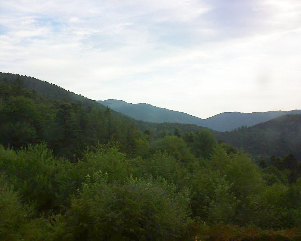 Le petit ballon vu depuis le Domaine Langmatt à Murbach le 04.07.2018 à 07:45 Le petit ballon (Alsace, Vosges) le 04.07.2018 à 07:45