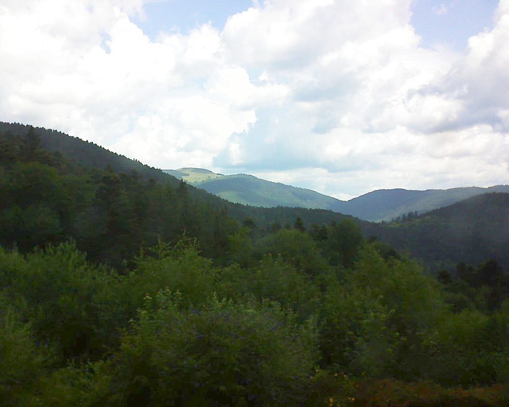 Le petit ballon vu depuis le Domaine Langmatt à Murbach le 04.07.2018 à 10:45 Le petit ballon (Alsace, Vosges) le 04.07.2018 à 10:45