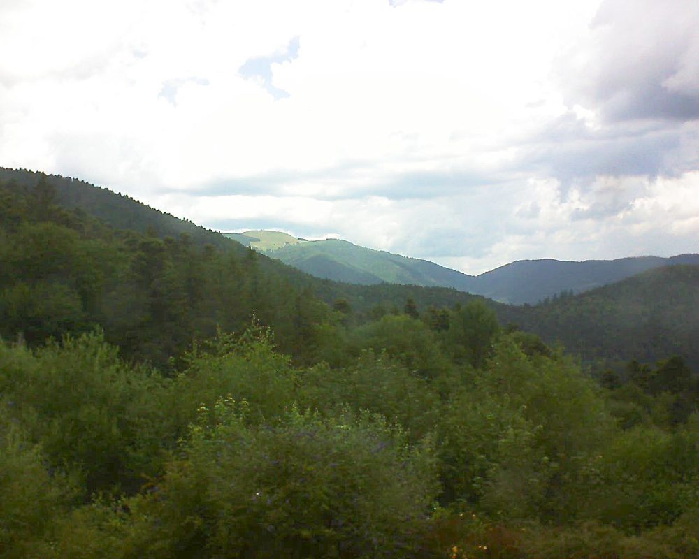 Le petit ballon vu depuis le Domaine Langmatt à Murbach le 04.07.2018 à 12:45 Le petit ballon (Alsace, Vosges) le 04.07.2018 à 12:45
