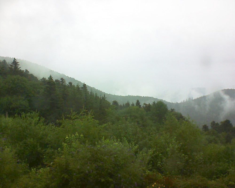 Le petit ballon vu depuis le Domaine Langmatt à Murbach le 05.07.2018 à 12:15 Le petit ballon (Alsace, Vosges) le 05.07.2018 à 12:15
