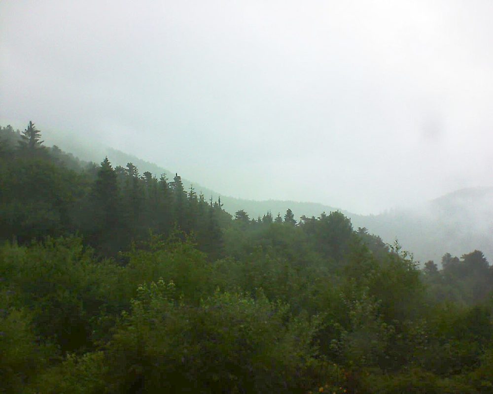 Le petit ballon vu depuis le Domaine Langmatt à Murbach le 05.07.2018 à 13:45 Le petit ballon (Alsace, Vosges) le 05.07.2018 à 13:45