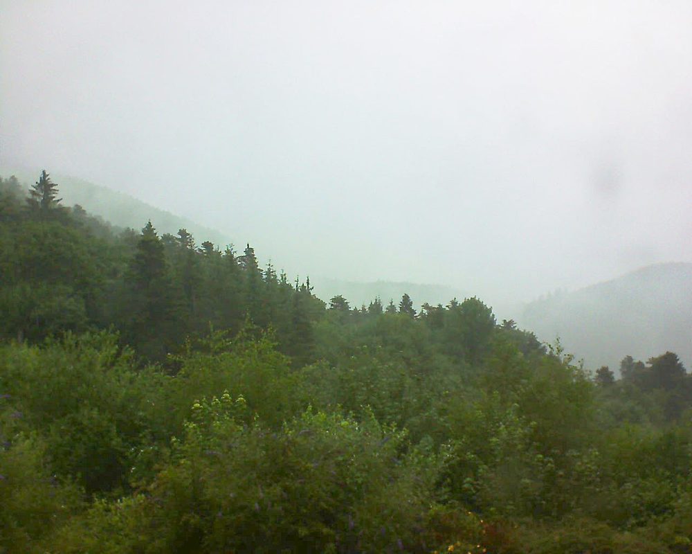 Le petit ballon vu depuis le Domaine Langmatt à Murbach le 05.07.2018 à 14:15 Le petit ballon (Alsace, Vosges) le 05.07.2018 à 14:15