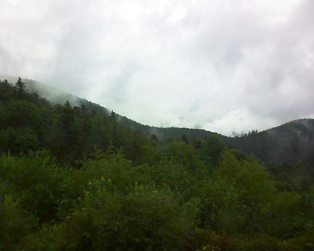 Le petit ballon vu depuis le Domaine Langmatt à Murbach le 05.07.2018 à 15:45 Le petit ballon (Alsace, Vosges) le 05.07.2018 à 15:45