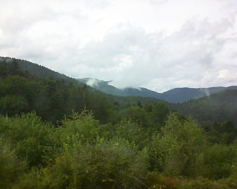 Le petit ballon vu depuis le Domaine Langmatt à Murbach le 05.07.2018 à 17:00 Le petit ballon (Alsace, Vosges) le 05.07.2018 à 17:00