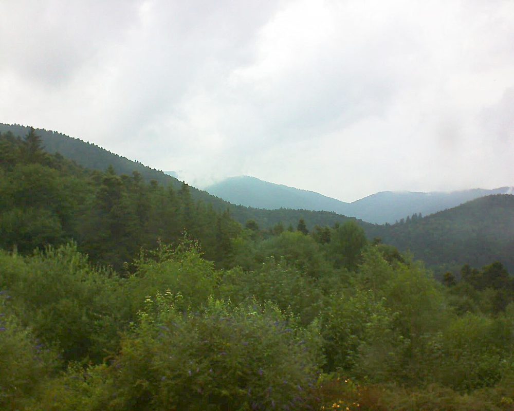 Le petit ballon vu depuis le Domaine Langmatt à Murbach le 06.07.2018 à 12:00 Le petit ballon (Alsace, Vosges) le 06.07.2018 à 12:00