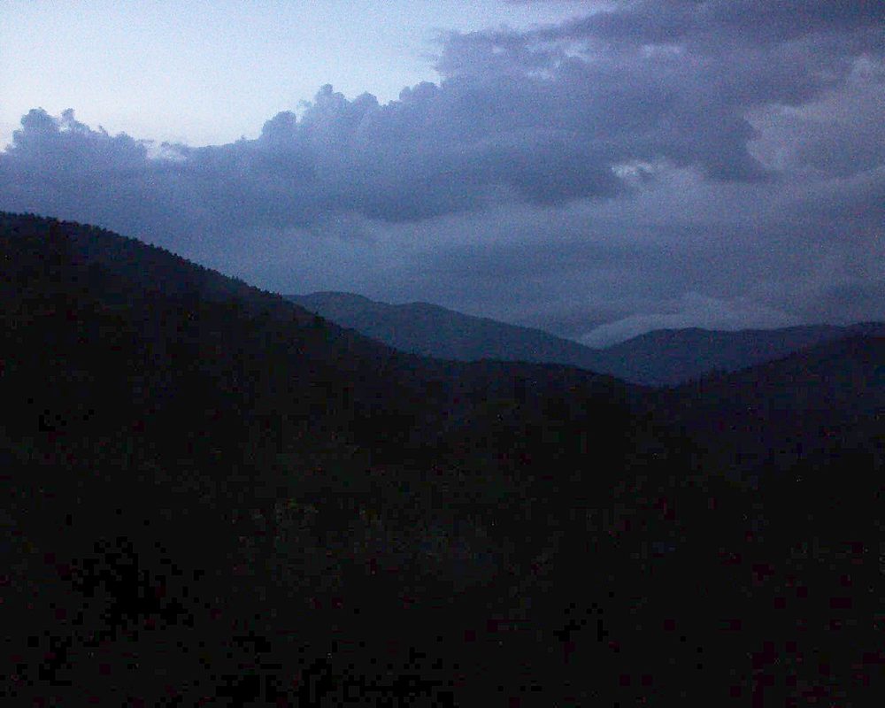 Le petit ballon vu depuis le Domaine Langmatt à Murbach le 06.07.2018 à 22:00 Le petit ballon (Alsace, Vosges) le 06.07.2018 à 22:00