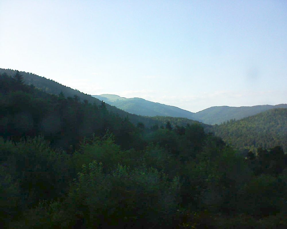 Le petit ballon vu depuis le Domaine Langmatt à Murbach le 08.07.2018 à 19:15 Le petit ballon (Alsace, Vosges) le 08.07.2018 à 19:15