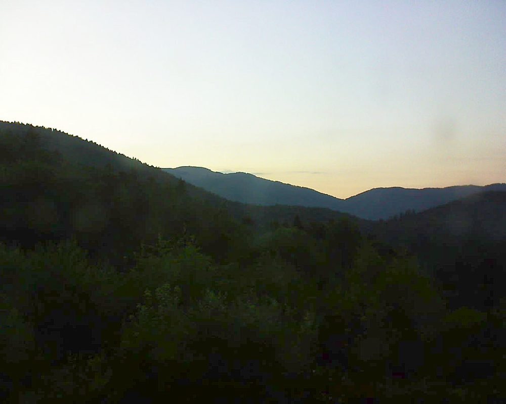 Le petit ballon vu depuis le Domaine Langmatt à Murbach le 08.07.2018 à 21:30 Le petit ballon (Alsace, Vosges) le 08.07.2018 à 21:30