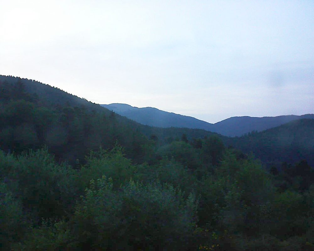 Le petit ballon vu depuis le Domaine Langmatt à Murbach le 09.07.2018 à 21:30 Le petit ballon (Alsace, Vosges) le 09.07.2018 à 21:30