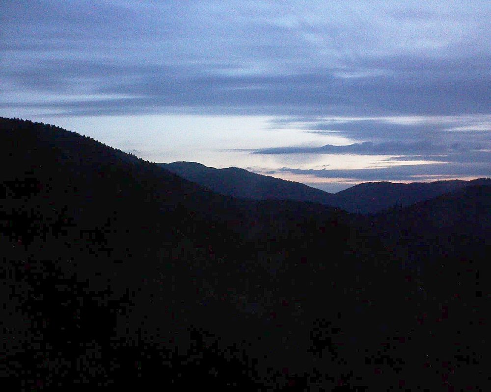 Le petit ballon vu depuis le Domaine Langmatt à Murbach le 10.07.2018 à 05:15 Le petit ballon (Alsace, Vosges) le 10.07.2018 à 05:15