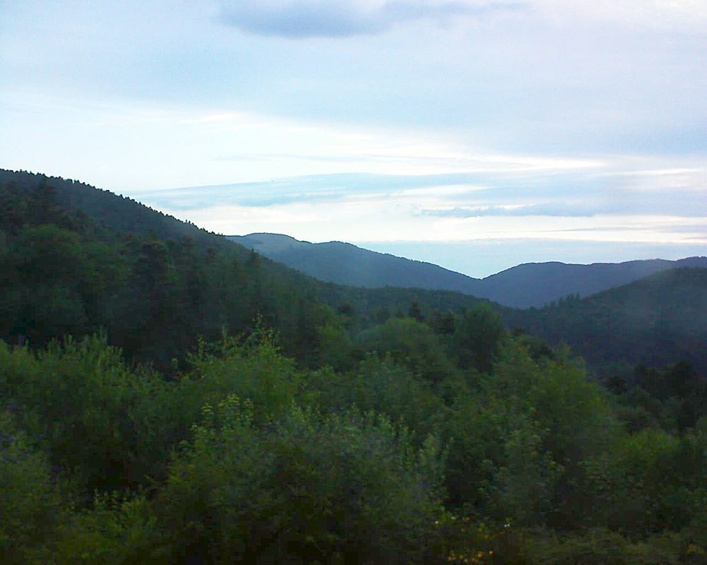 Le petit ballon vu depuis le Domaine Langmatt à Murbach le 10.07.2018 à 06:00 Le petit ballon (Alsace, Vosges) le 10.07.2018 à 06:00