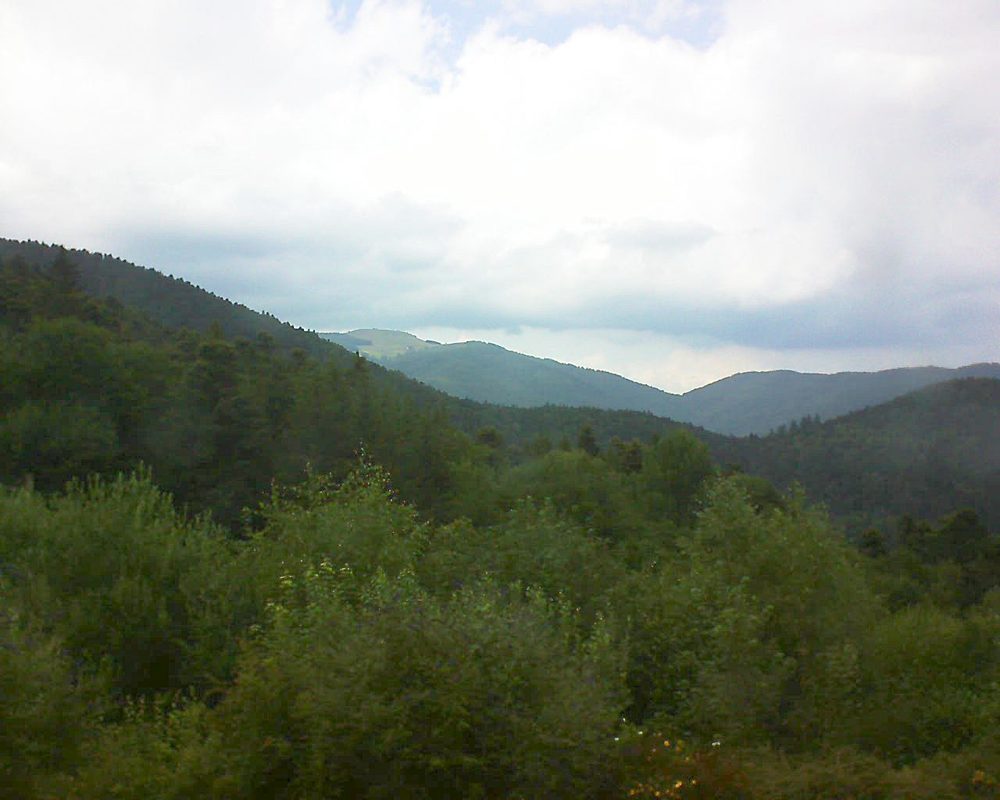 Le petit ballon vu depuis le Domaine Langmatt à Murbach le 10.07.2018 à 15:45 Le petit ballon (Alsace, Vosges) le 10.07.2018 à 15:45