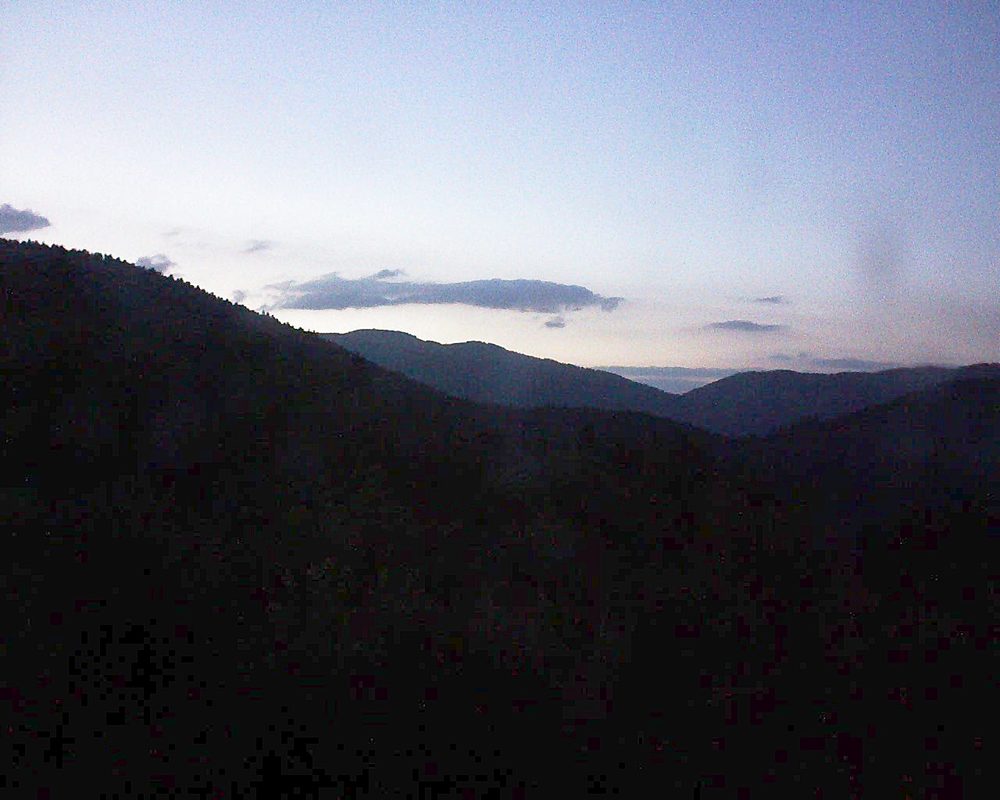 Le petit ballon vu depuis le Domaine Langmatt à Murbach le 10.07.2018 à 22:00 Le petit ballon (Alsace, Vosges) le 10.07.2018 à 22:00