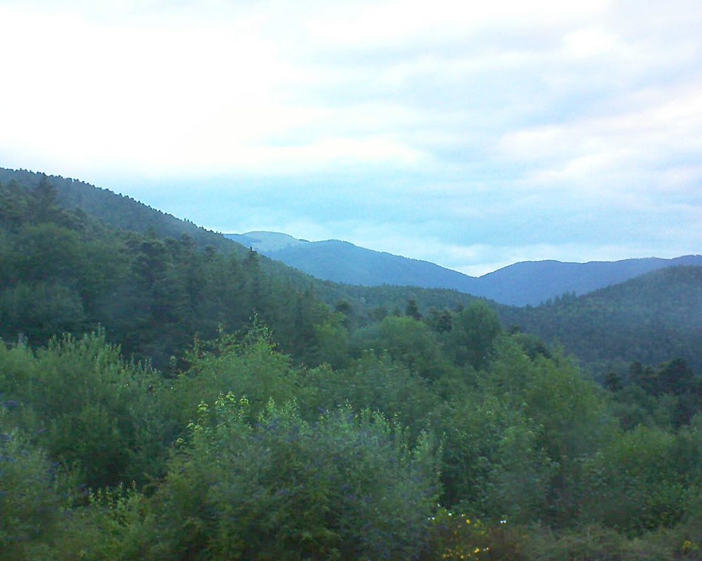 Le petit ballon vu depuis le Domaine Langmatt à Murbach le 11.07.2018 à 06:00 Le petit ballon (Alsace, Vosges) le 11.07.2018 à 06:00