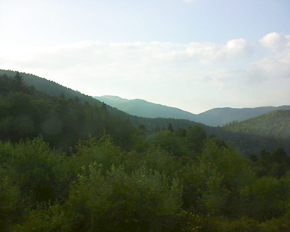 Le petit ballon vu depuis le Domaine Langmatt à Murbach le 11.07.2018 à 20:00 Le petit ballon (Alsace, Vosges) le 11.07.2018 à 20:00