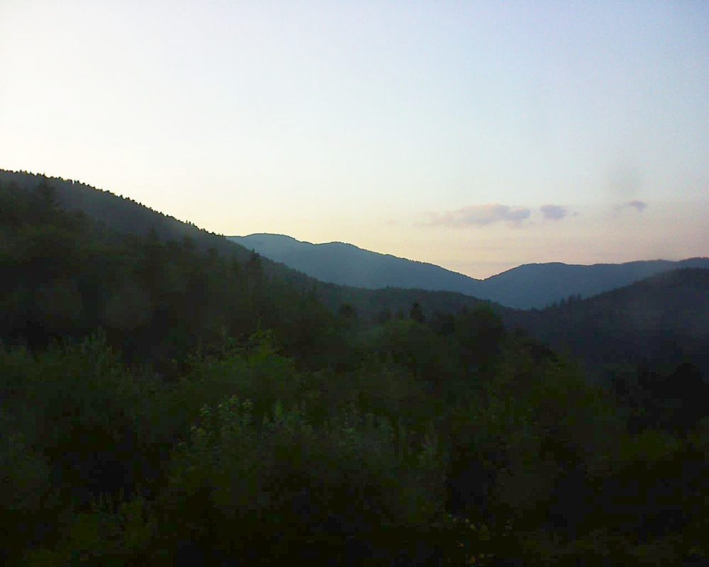 Le petit ballon vu depuis le Domaine Langmatt à Murbach le 11.07.2018 à 21:15 Le petit ballon (Alsace, Vosges) le 11.07.2018 à 21:15