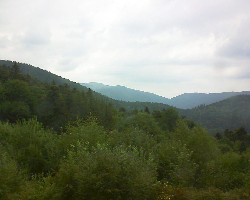 Le petit ballon vu depuis le Domaine Langmatt à Murbach le 12.07.2018 à 14:30 Le petit ballon (Alsace, Vosges) le 12.07.2018 à 14:30