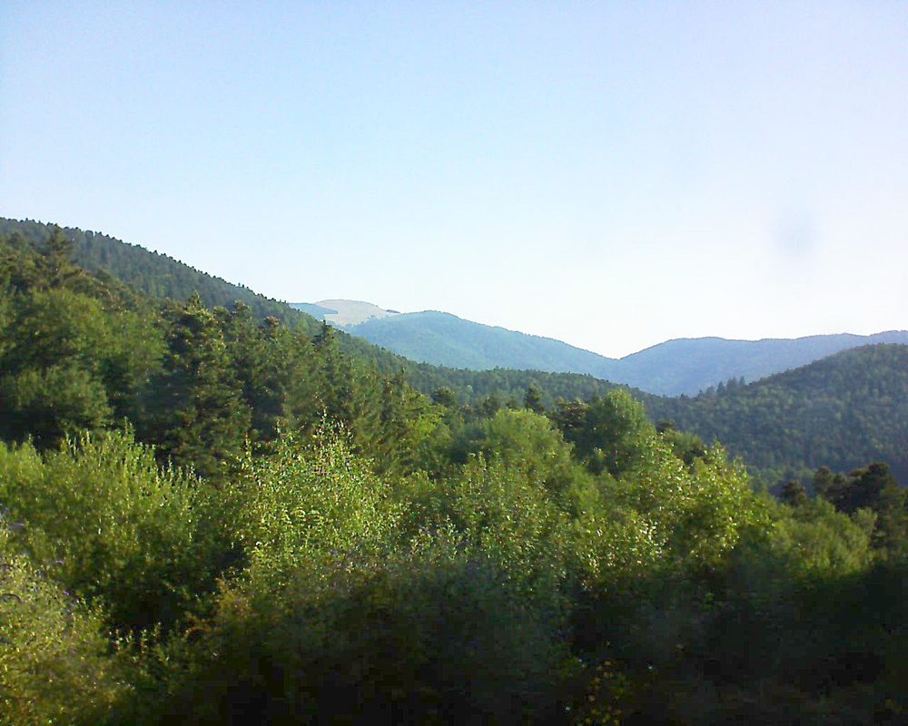 Le petit ballon vu depuis le Domaine Langmatt à Murbach le 13.07.2018 à 08:45 Le petit ballon (Alsace, Vosges) le 13.07.2018 à 08:45