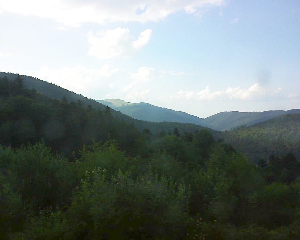 Le petit ballon vu depuis le Domaine Langmatt à Murbach le 13.07.2018 à 19:15 Le petit ballon (Alsace, Vosges) le 13.07.2018 à 19:15