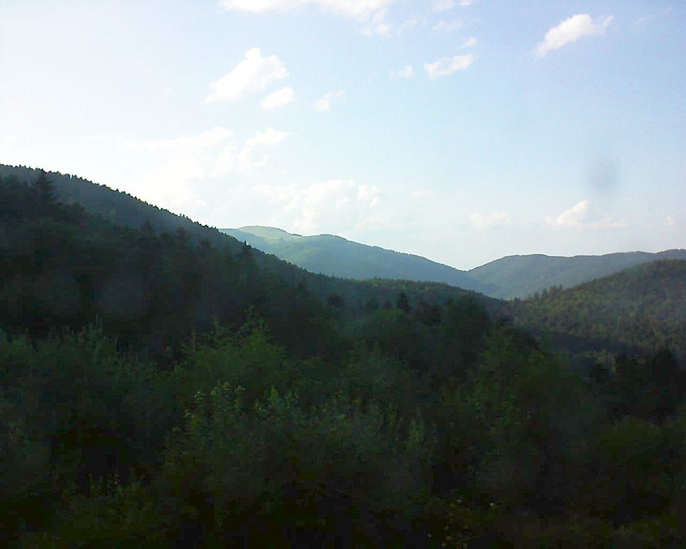 Le petit ballon vu depuis le Domaine Langmatt à Murbach le 13.07.2018 à 19:30 Le petit ballon (Alsace, Vosges) le 13.07.2018 à 19:30