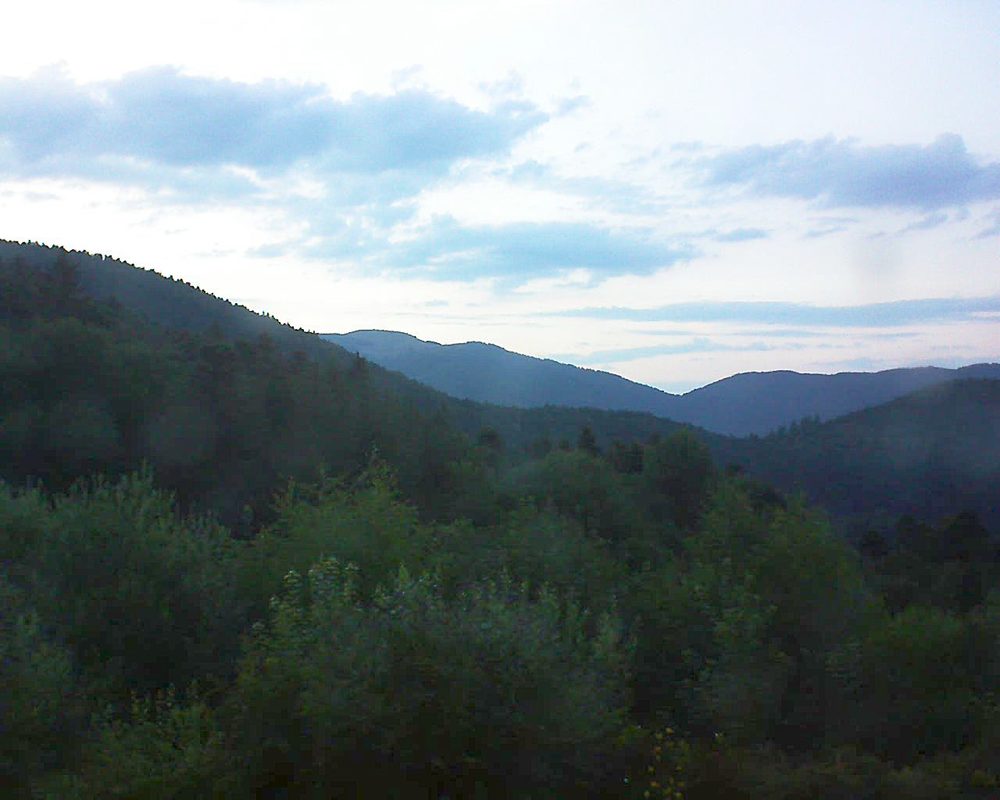 Le petit ballon vu depuis le Domaine Langmatt à Murbach le 13.07.2018 à 21:30 Le petit ballon (Alsace, Vosges) le 13.07.2018 à 21:30